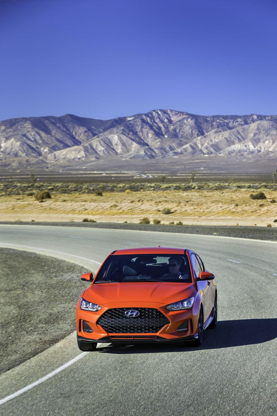  Hyundai Veloster Turbo R-Spec 2018 года  (NA) (фото 14 из 44)